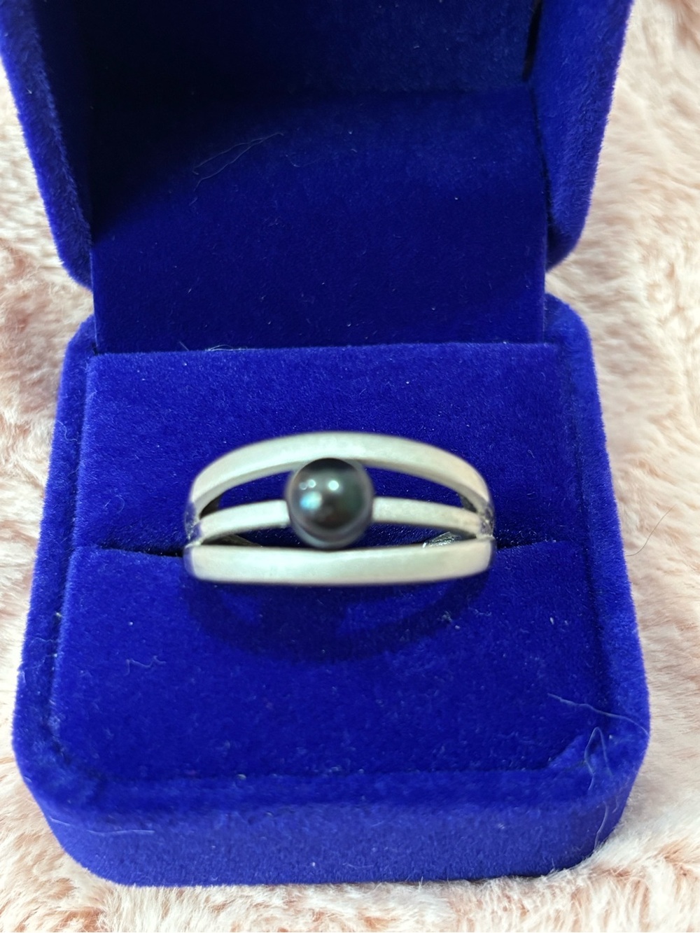 Sterling Silver Ring with real Black Pearl  - Elegant Women's Jewelry